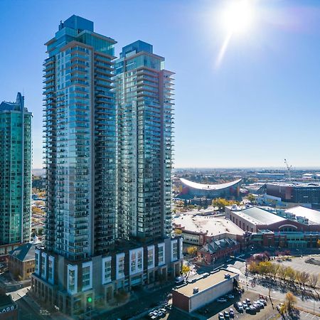 Modern Suite Calgary Downtown 5 Min Walk Stampede ภายนอก รูปภาพ