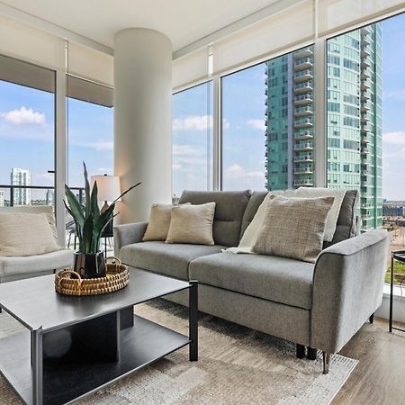 Modern Suite Calgary Downtown 5 Min Walk Stampede ภายนอก รูปภาพ